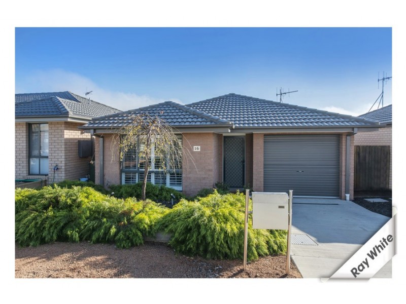 16 John Holt Street, Macgregor ACT 2615
