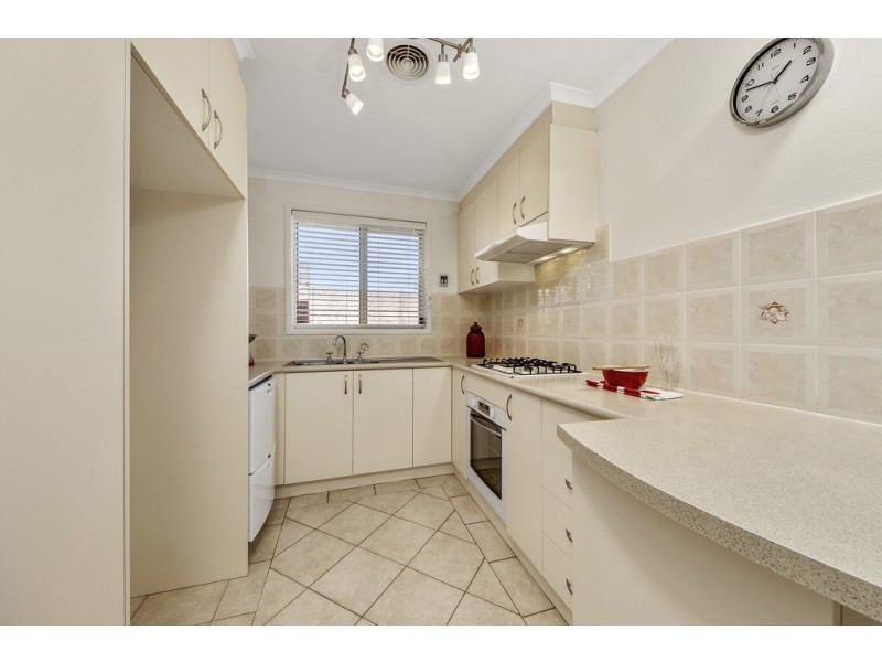 27 Bunduluk Crescent, Ngunnawal ACT 2913