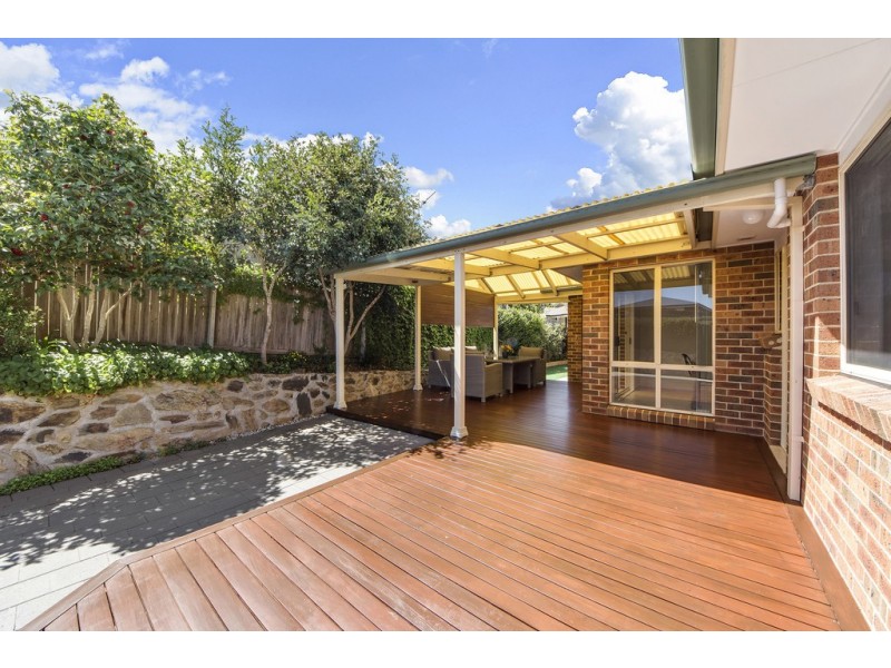 27 Bunduluk Crescent, Ngunnawal ACT 2913