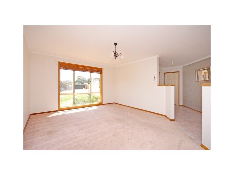 7 Menzies Court, Banks ACT 2906