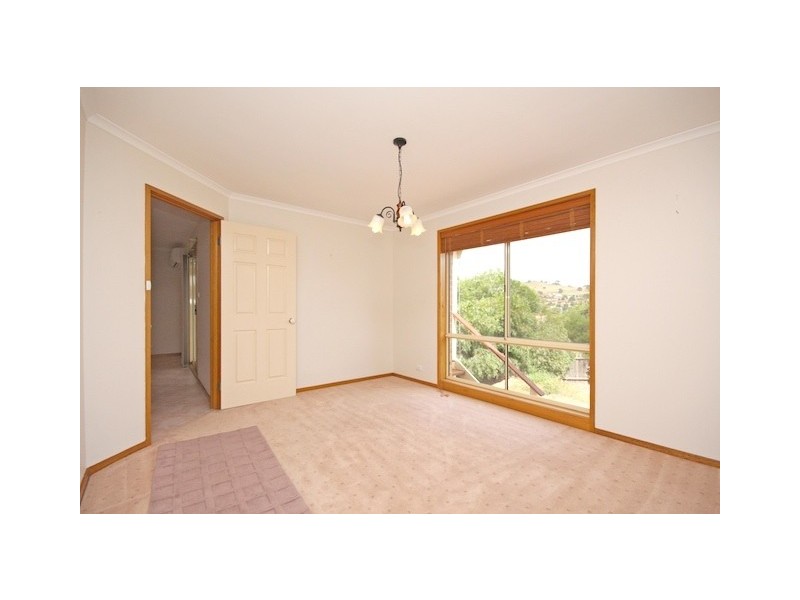 7 Menzies Court, Banks ACT 2906