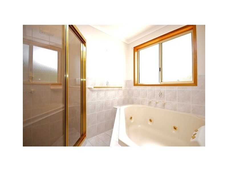 7 Menzies Court, Banks ACT 2906