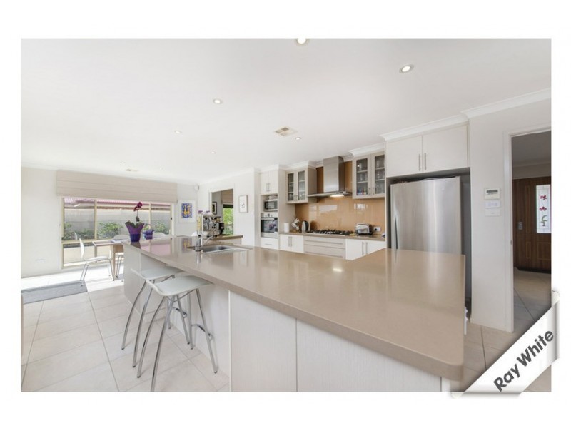 6 Broomfield Street, Mckellar ACT 2617