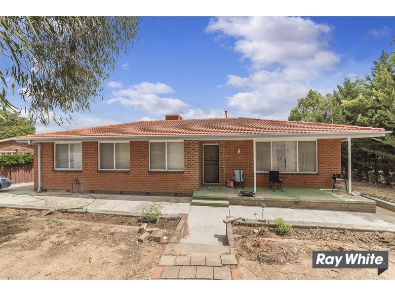 2 Clubbe Crescent, Macgregor ACT 2615