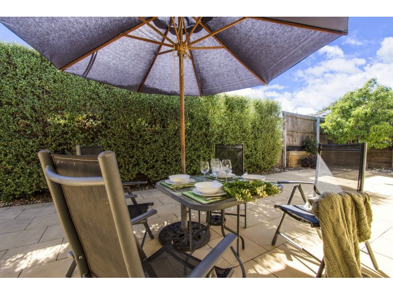 6 Eccles Circuit, Macgregor ACT 2615