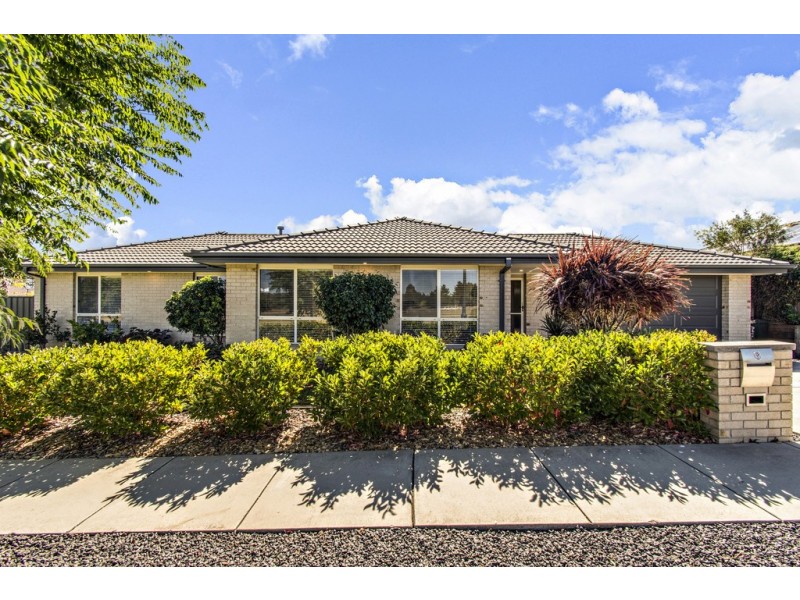 6 Eccles Circuit, Macgregor ACT 2615