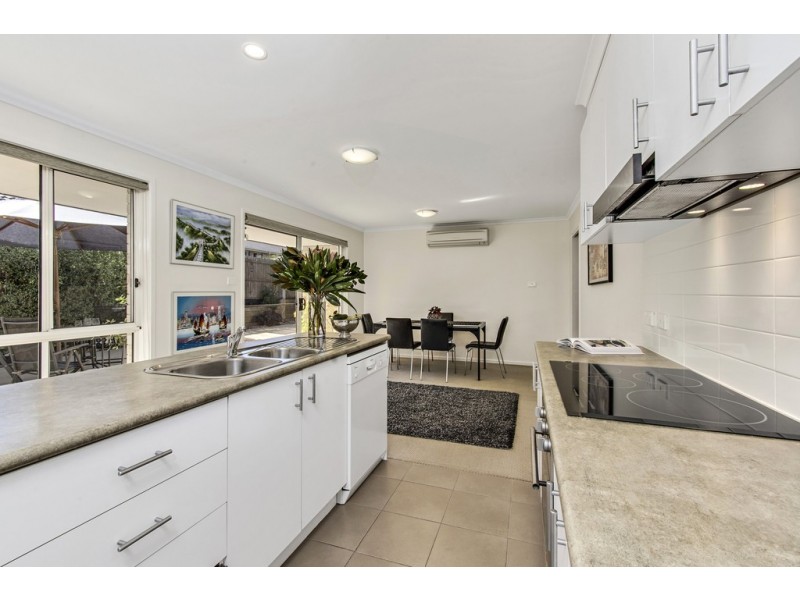 6 Eccles Circuit, Macgregor ACT 2615