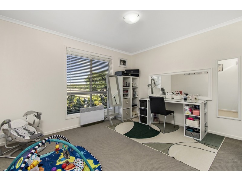 6 Eccles Circuit, Macgregor ACT 2615