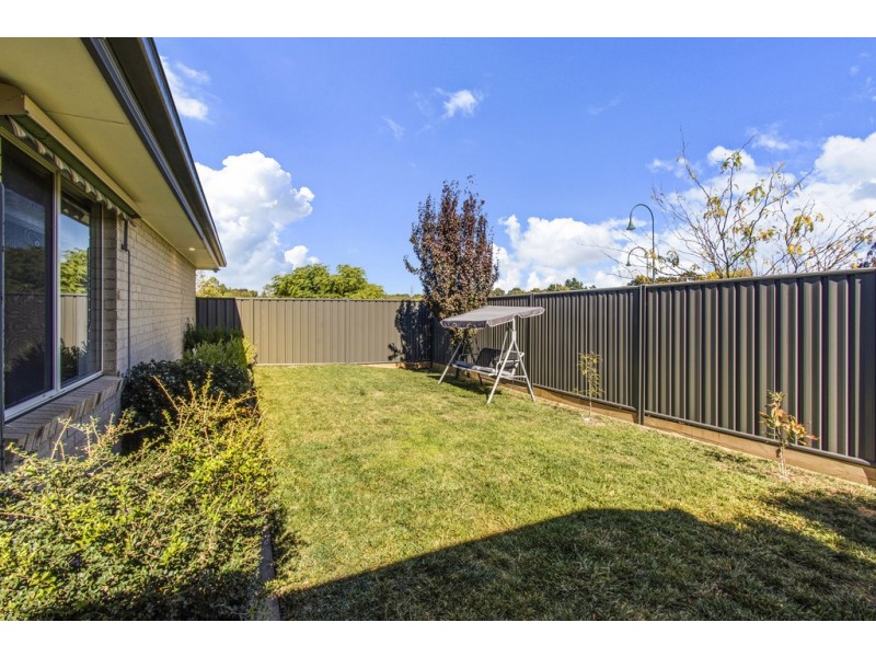 6 Eccles Circuit, Macgregor ACT 2615