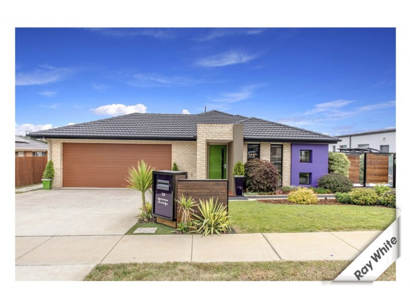 19 Macfarlane Burnet Avenue, Macgregor ACT 2615