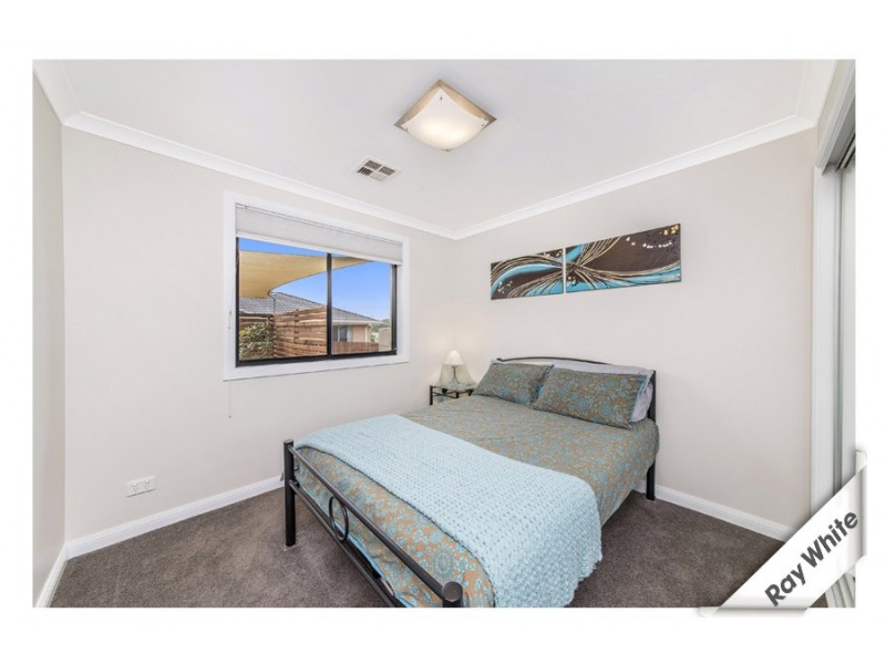 19 Macfarlane Burnet Avenue, Macgregor ACT 2615