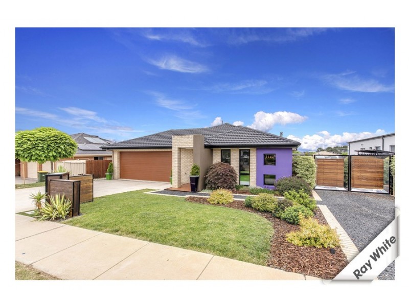 19 Macfarlane Burnet Avenue, Macgregor ACT 2615