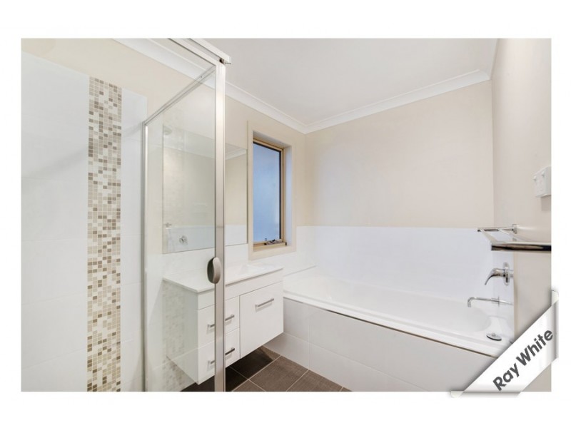 4 Drooka Crescent, Crace ACT 2911