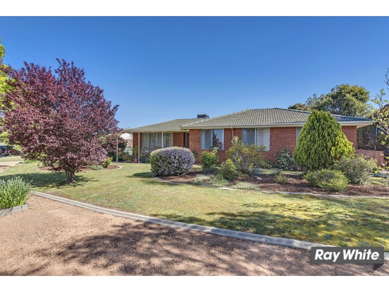 5 Clode Crescent, Macgregor ACT 2615