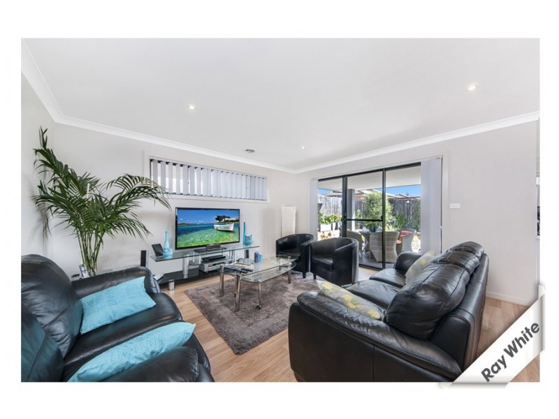 4 Herring Place, Macgregor ACT 2615