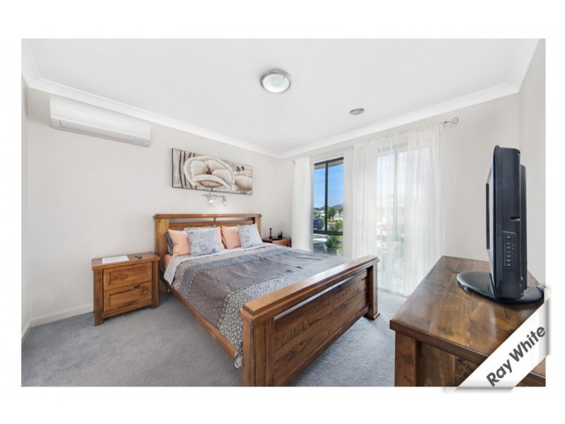 4 Herring Place, Macgregor ACT 2615