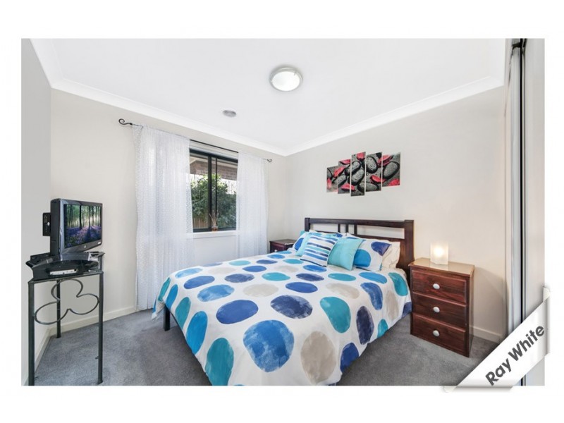 4 Herring Place, Macgregor ACT 2615