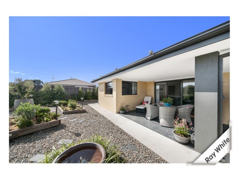 4 Herring Place, Macgregor ACT 2615