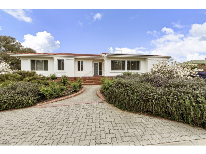 2 Ives Court, Melba ACT 2615