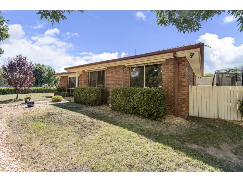 24 Berkeley Street, Dunlop ACT 2615