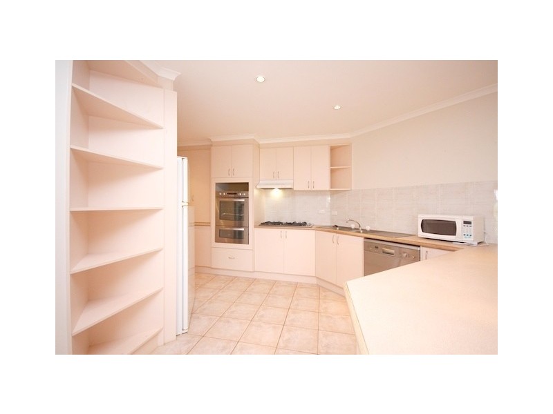 7 Menzies Court, Banks ACT 2906