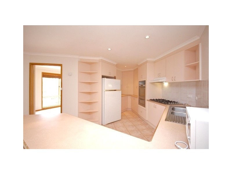 7 Menzies Court, Banks ACT 2906