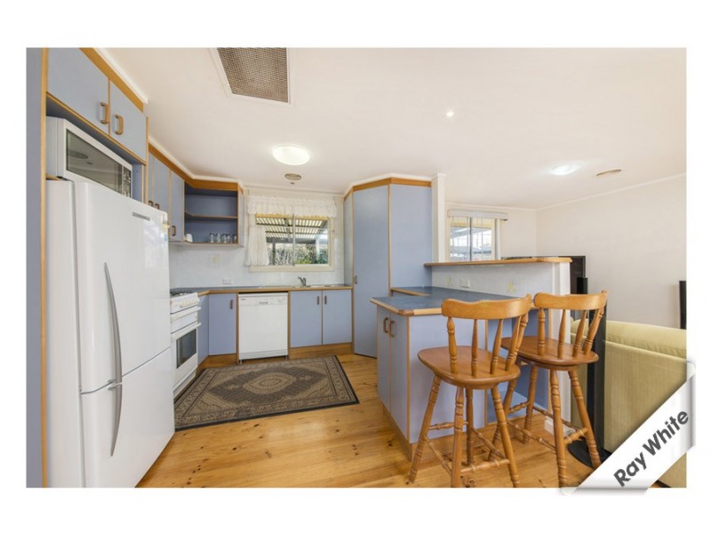 40 Lindrum Crescent, Holt ACT 2615