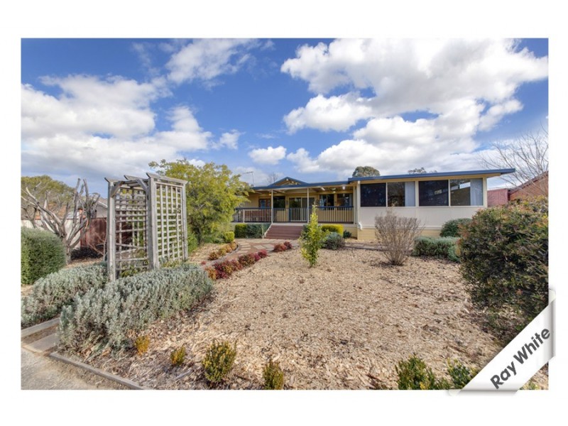 40 Lindrum Crescent, Holt ACT 2615