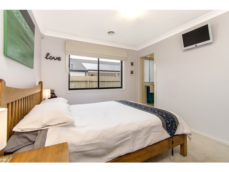 5 Splayd Close, Dunlop ACT 2615