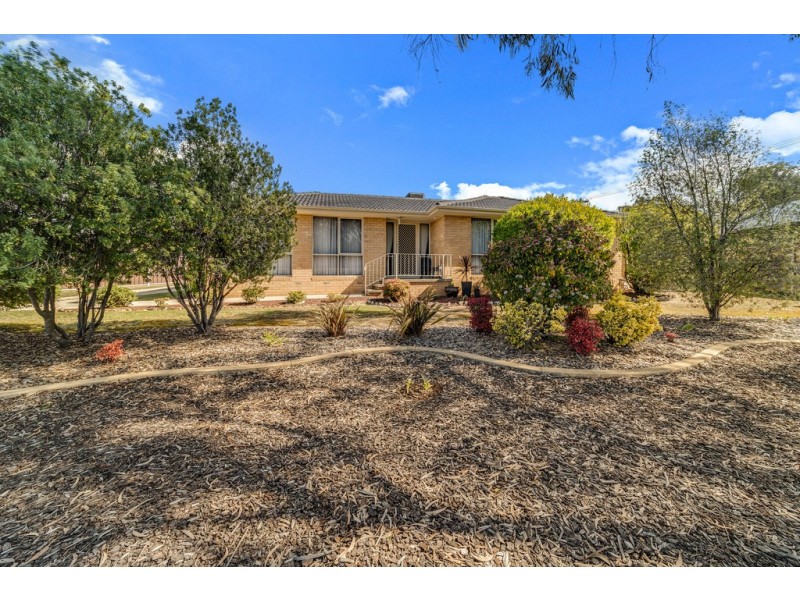 12 Lawrence Close, Macgregor ACT 2615