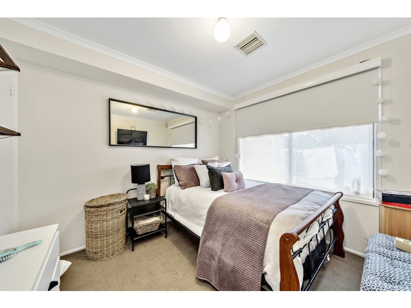 20 Evelyn Owen Crescent, Dunlop ACT 2615
