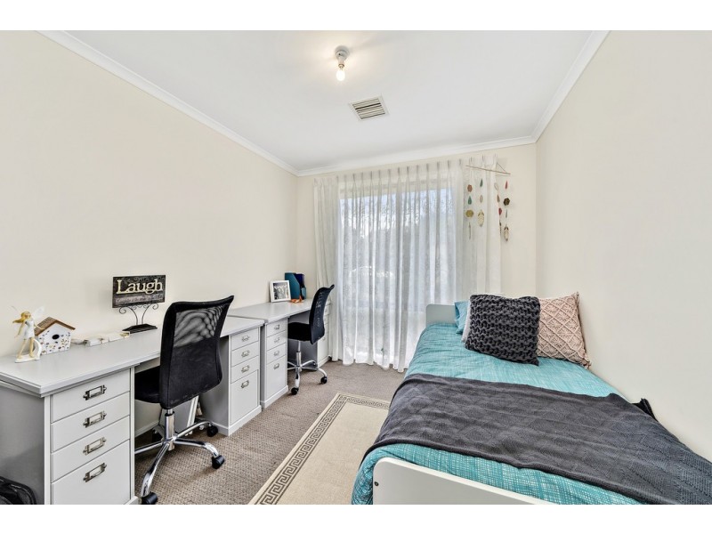 20 Evelyn Owen Crescent, Dunlop ACT 2615