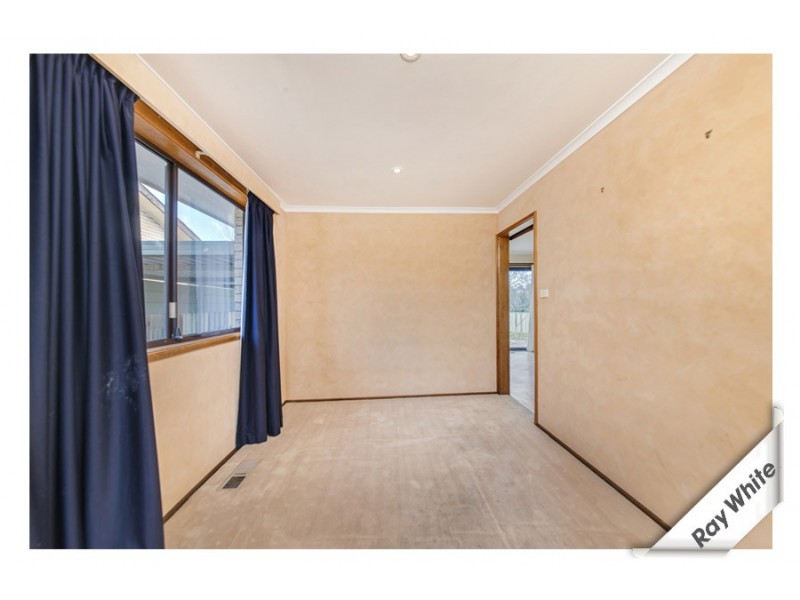 6 Arkell Place, Charnwood ACT 2615