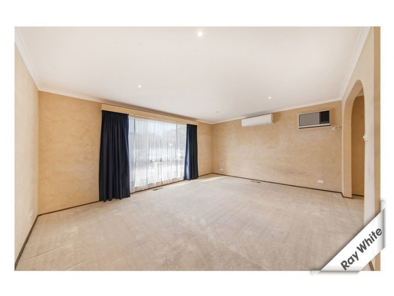 6 Arkell Place, Charnwood ACT 2615