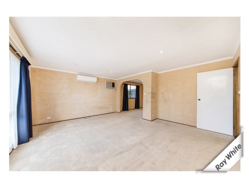 6 Arkell Place, Charnwood ACT 2615