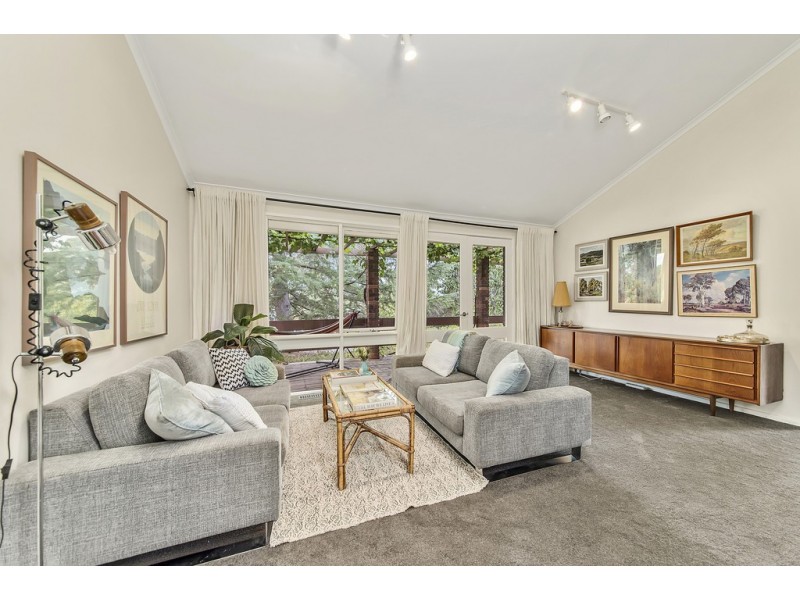 10 Fellows Street, Latham ACT 2615