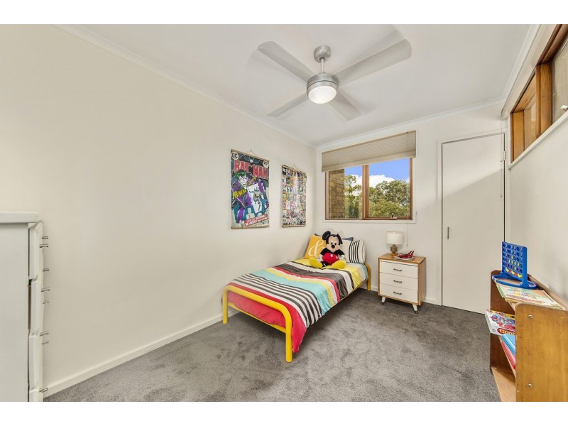 10 Fellows Street, Latham ACT 2615