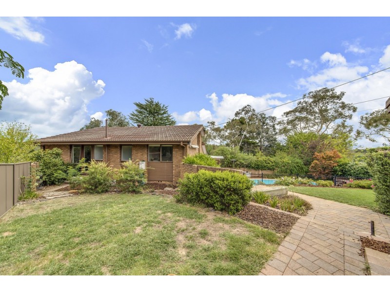 10 Fellows Street, Latham ACT 2615
