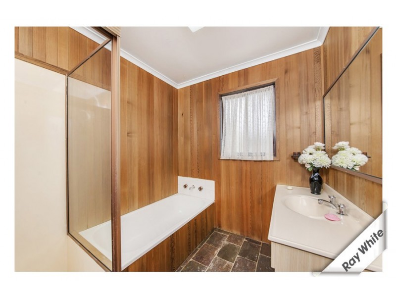 7 Barrett Street, Macgregor ACT 2615