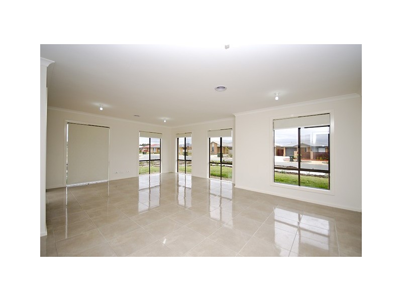 191 Macfarlane Burnet Avenue, Macgregor ACT 2615