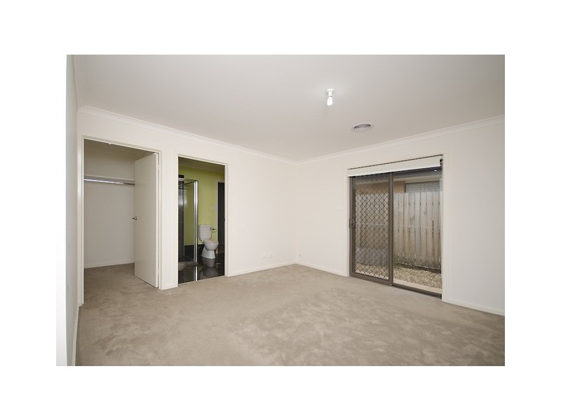 191 Macfarlane Burnet Avenue, Macgregor ACT 2615