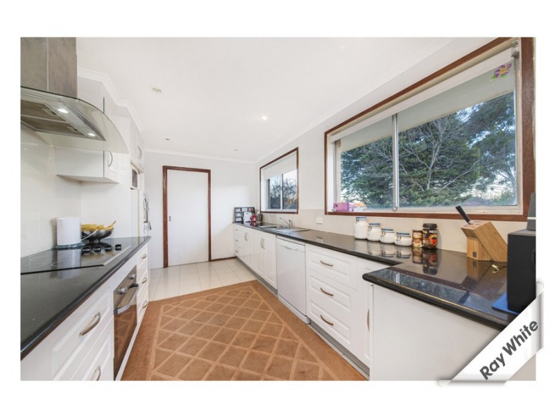 90 Chuculba Crescent, Giralang ACT 2617