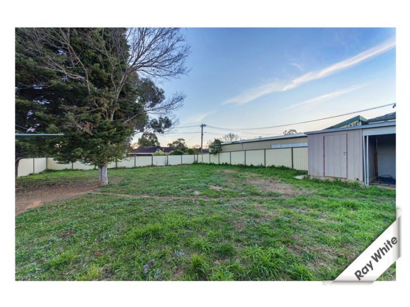 90 Chuculba Crescent, Giralang ACT 2617