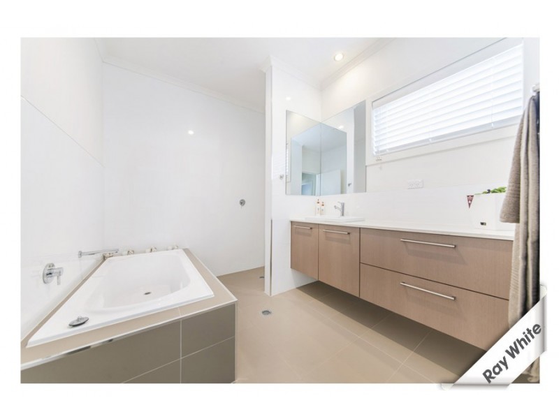 20 Albatross Cresent, Harrison ACT 2914