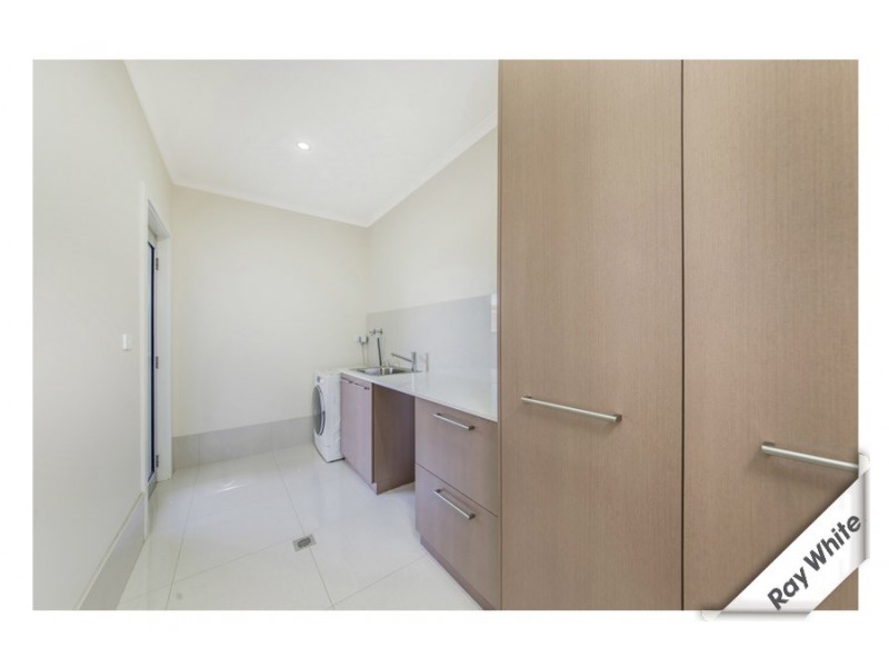 20 Albatross Cresent, Harrison ACT 2914