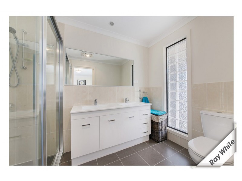 15 Ivy Kent Street, Forde ACT 2914