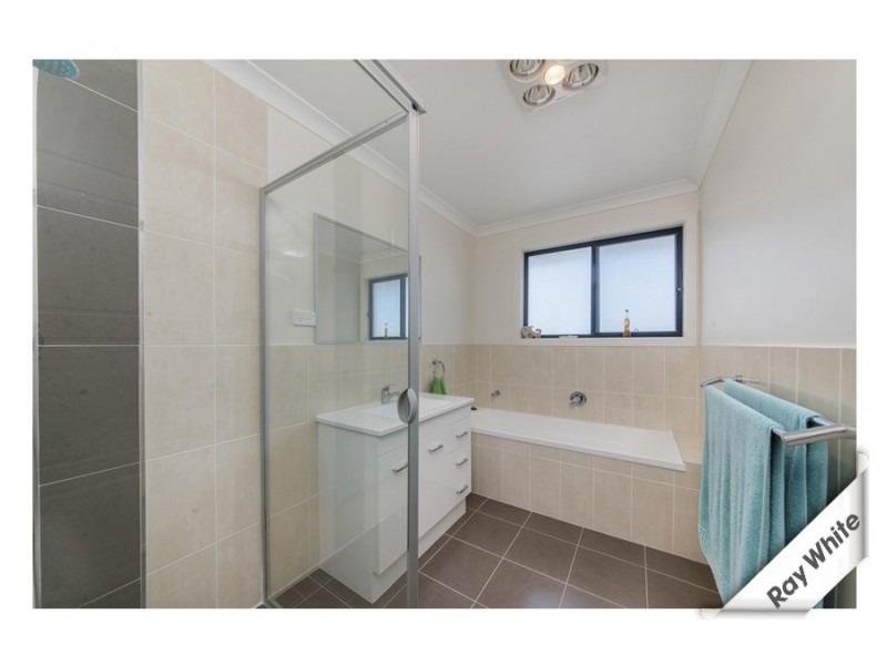 15 Ivy Kent Street, Forde ACT 2914