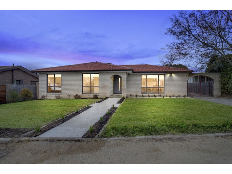 7 Dalton Place, Florey ACT 2615