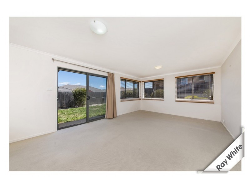 4 Eccles Circuit, Macgregor ACT 2615