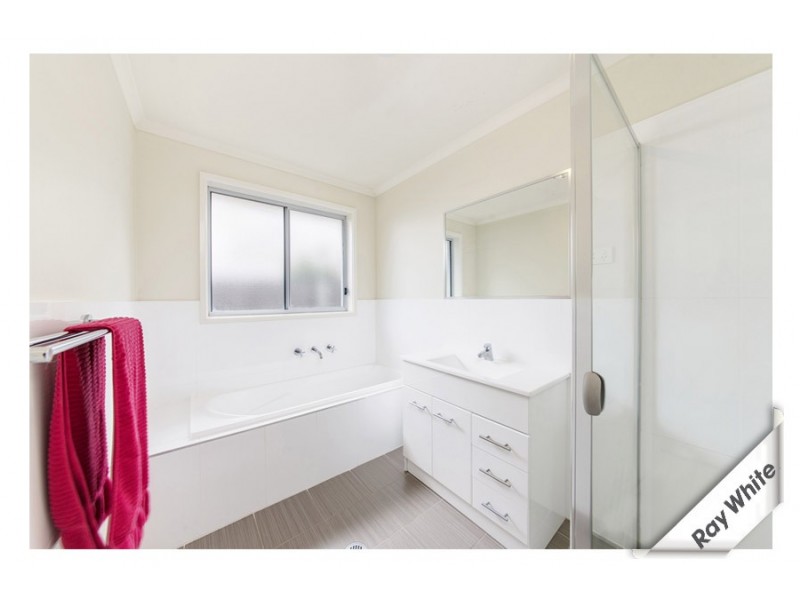 4 Old Street, Dunlop ACT 2615